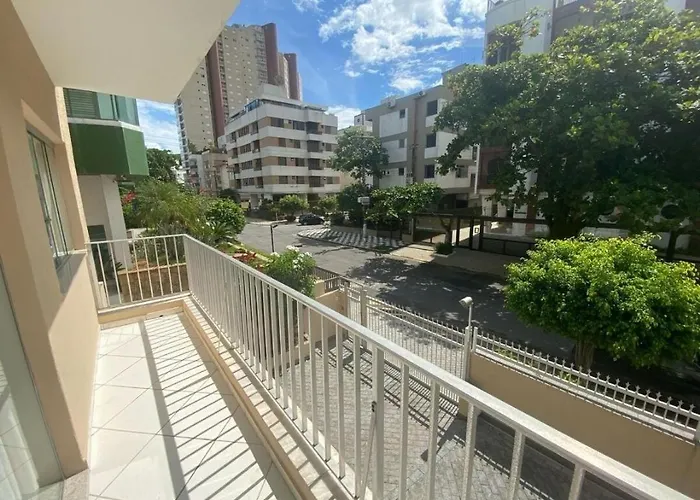 Apartamento Guarujá Enseada 2 quadras da Praia